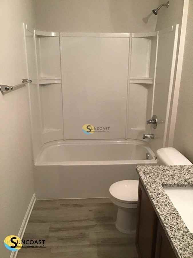 7094 Plymouth Grove Ct - Photo 6 of 18