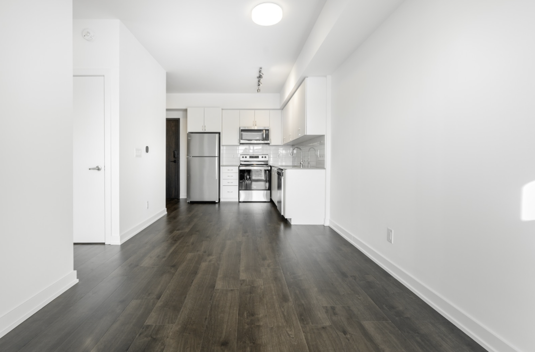 56 Lakeside Ter, Barrie, ON L4M 0L4, Canada - Photo 3 of 19