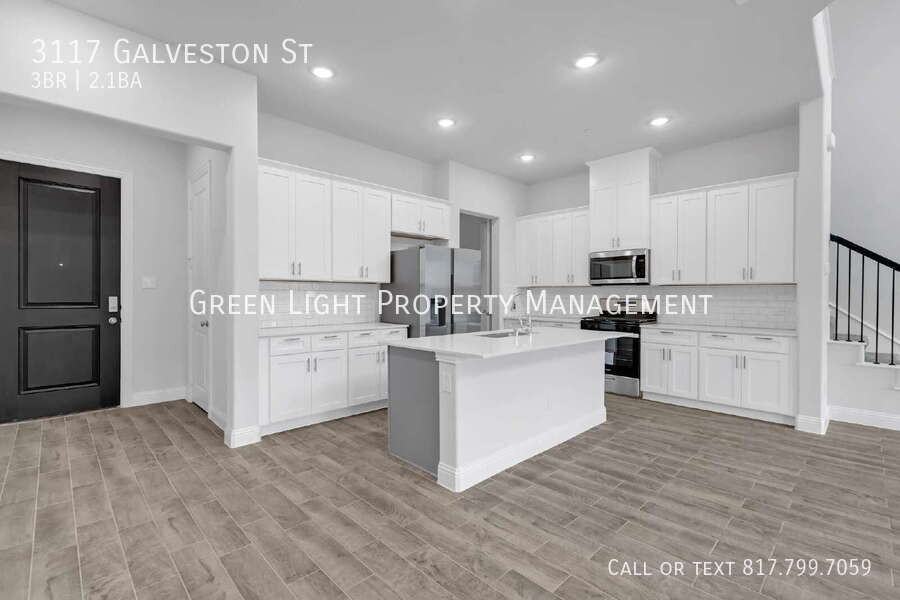 3117 Galveston St - Photo 7 of 23