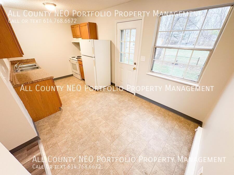 935 S Court St #19 - Photo 6 of 15