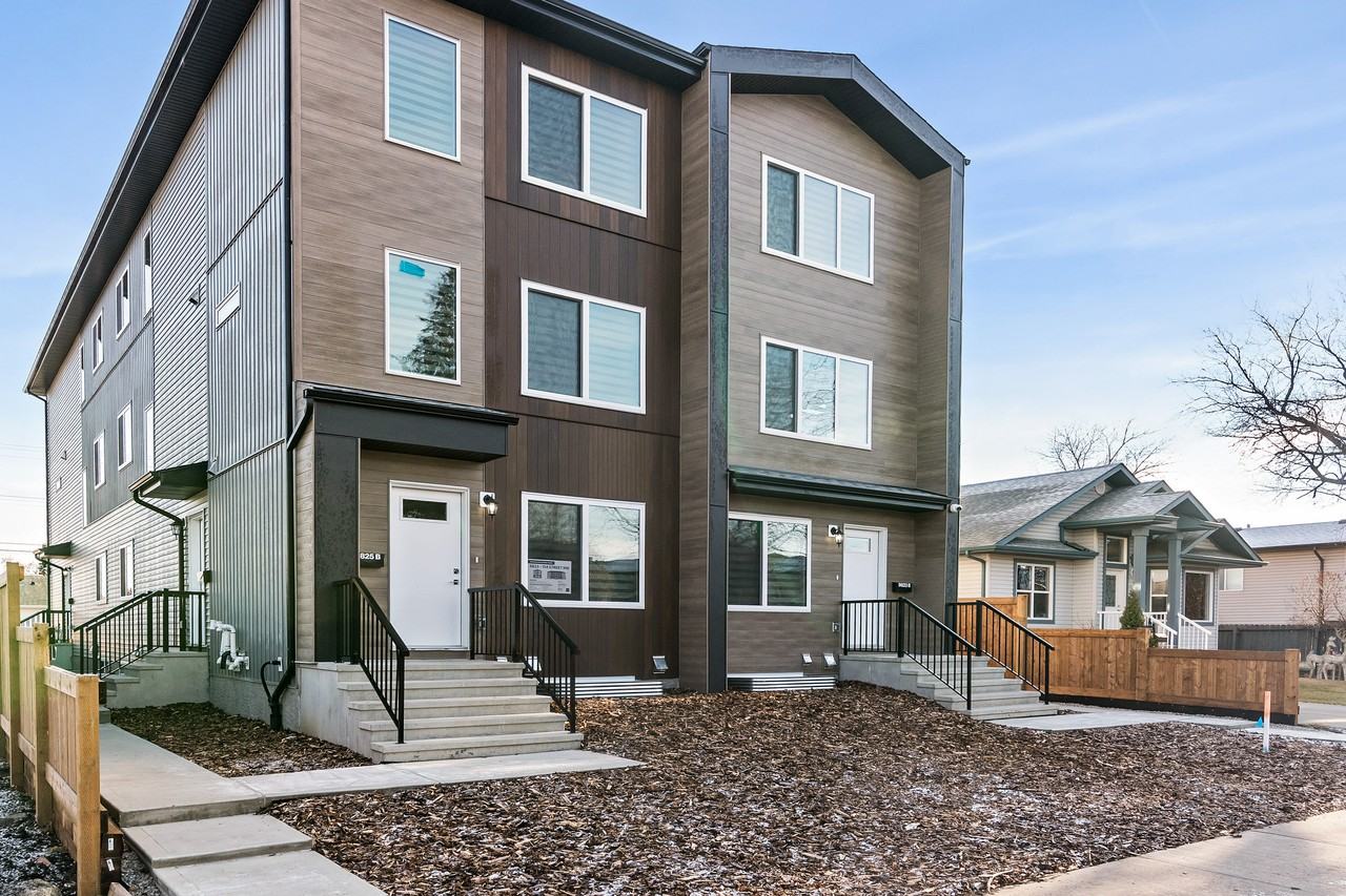 9823 154 Street - Photo 3 of 11