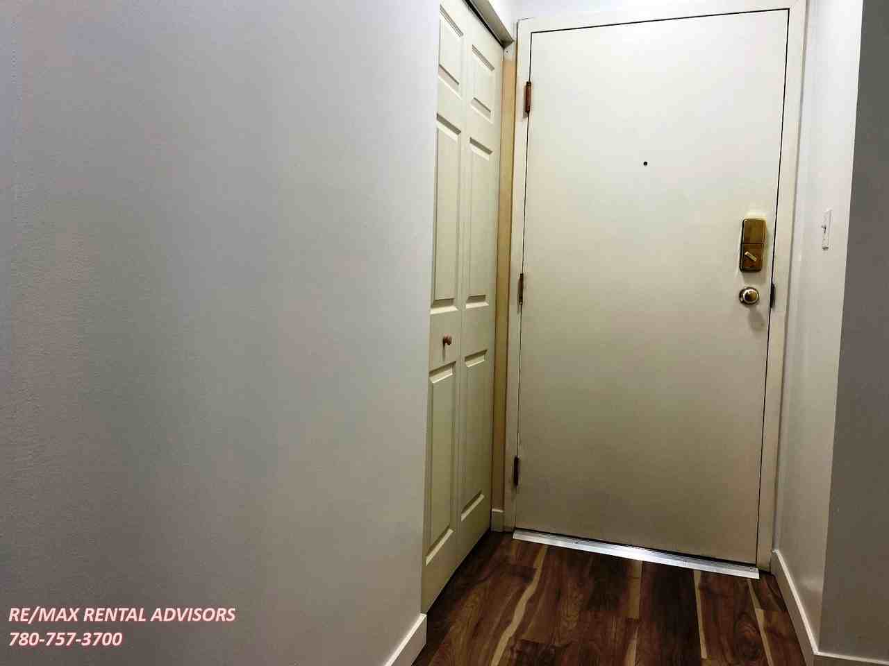 2508 50 St Nw - Photo 5 of 13