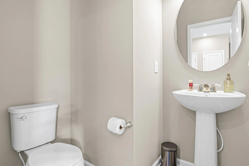 801 Roselyn Dr - Photo 5 of 17