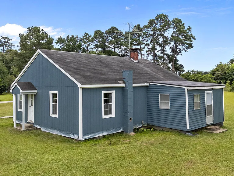 346 Selah Church Rd - Photo 2 of 14