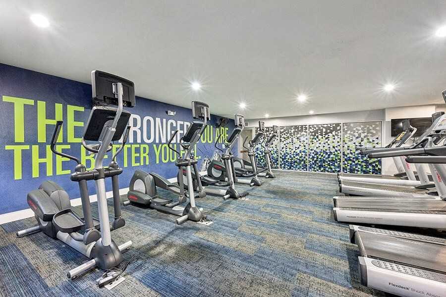 Dulles Greene - Photo 3 of 33