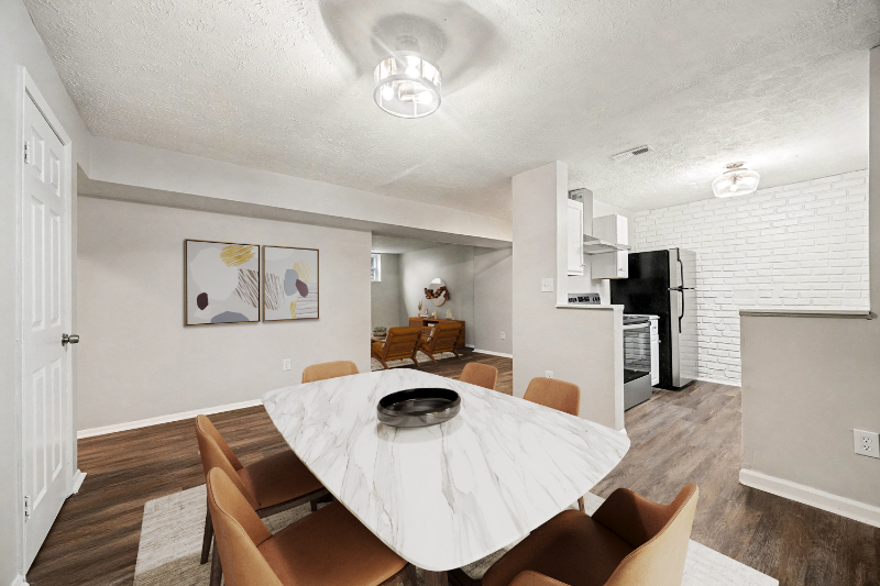 562 Glenwood Ave #6 - Photo 3 of 19