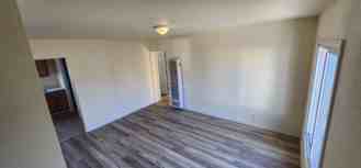 408 W Laurel St - Photo 1 of 1