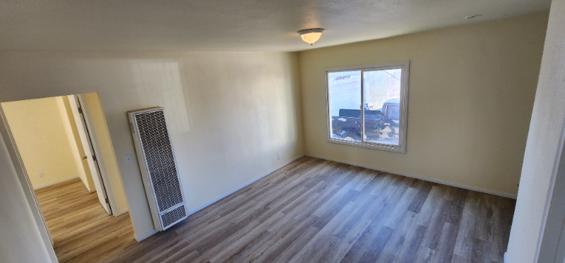 408 W Laurel St - Photo 2 of 10