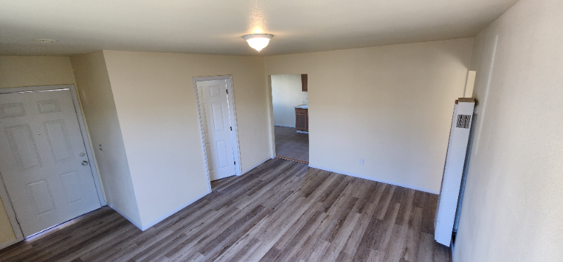 408 W Laurel St - Photo 3 of 10