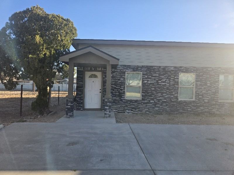 512 S Hackberry St #A - Photo 3 of 15