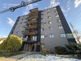 525 Wyandotte St W #304 - Photo 1 of 1