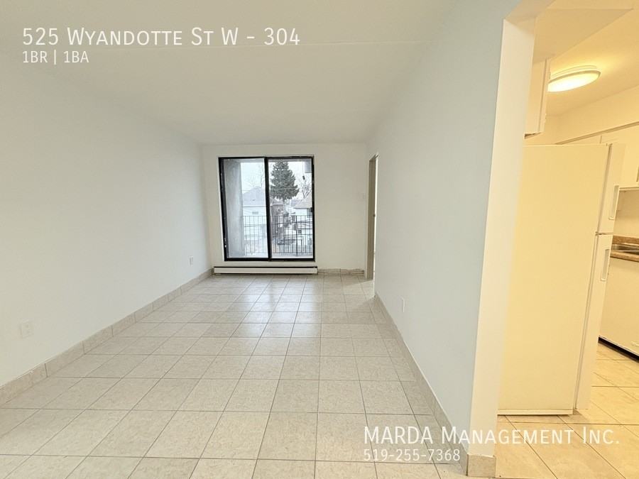 525 Wyandotte St W #304 - Photo 6 of 31