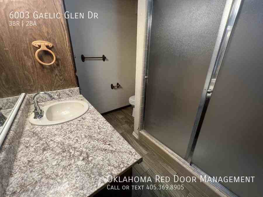 6003 Gaelic Glen Dr - Photo 4 of 25