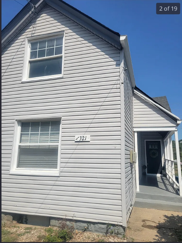 1321 5th Ave - Photo 2 of 5