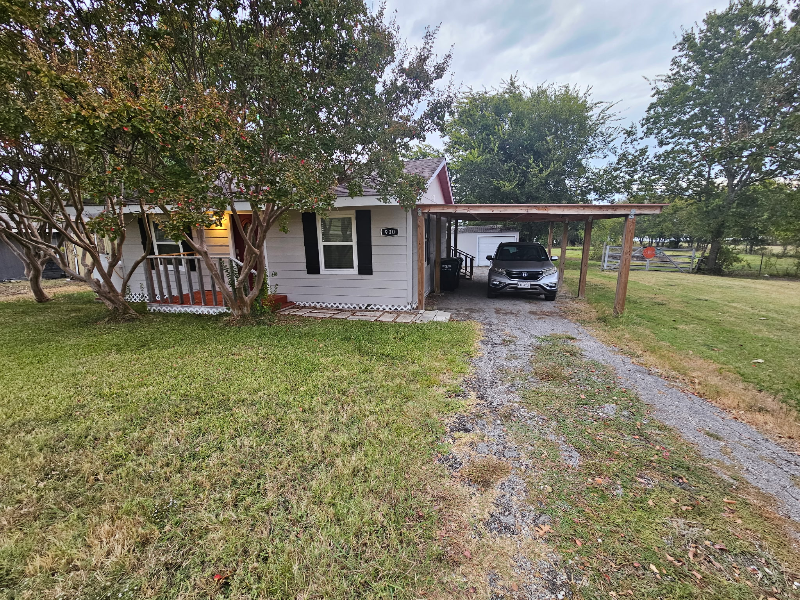 900 Crazy Horse - Photo 7 of 7