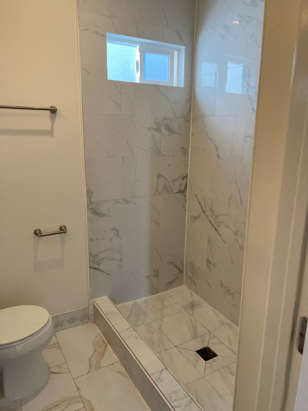 1114 Tamarind Ave #1114-4-5 - Photo 5 of 10