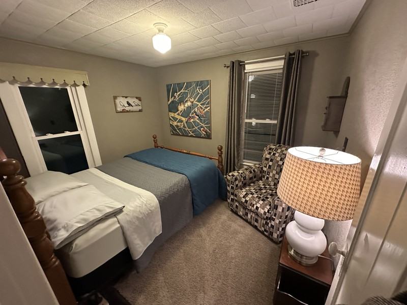 105 S Park Ave - Photo 5 of 13