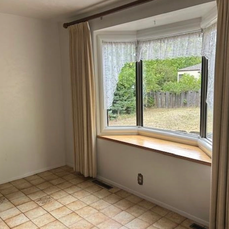 109 N Washington Dr - Photo 3 of 19