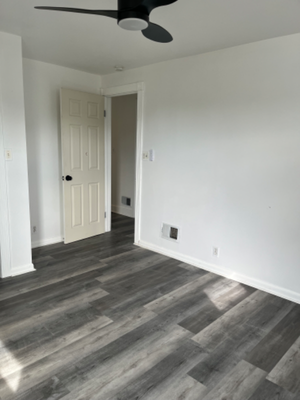 337 Saint Lawrence Ave #1 - Photo 6 of 8