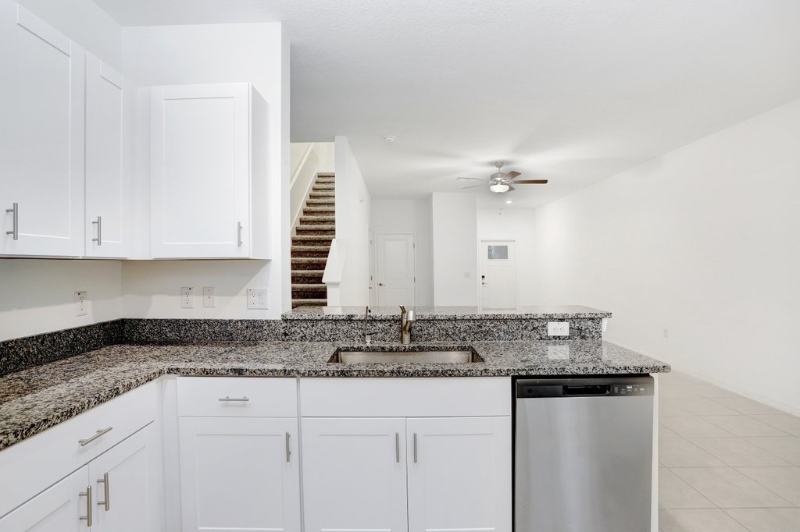 6024 Shiner St - Photo 6 of 20