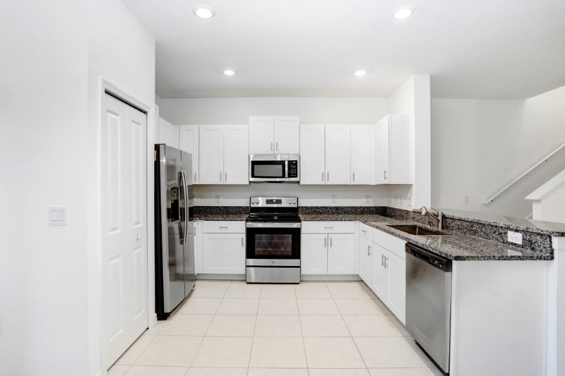 6024 Shiner St - Photo 7 of 20