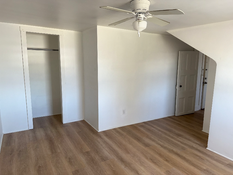 564 S Main St #4 - Photo 4 of 9