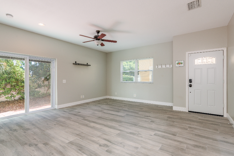 193 Ashley Ct - Photo 4 of 20