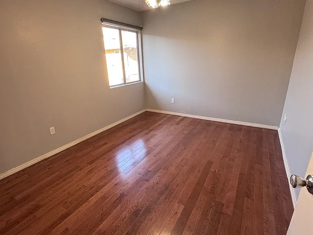 8111 Canby Ave - Photo 5 of 7