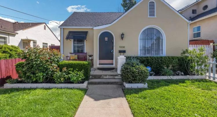 5230 15th Ave - Photo 2 of 15