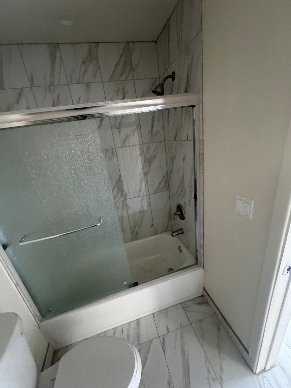 1193 N Ardmore Ave #11 - Photo 4 of 4