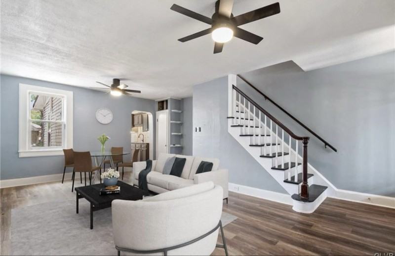 256 Lehigh Ave - Photo 4 of 20