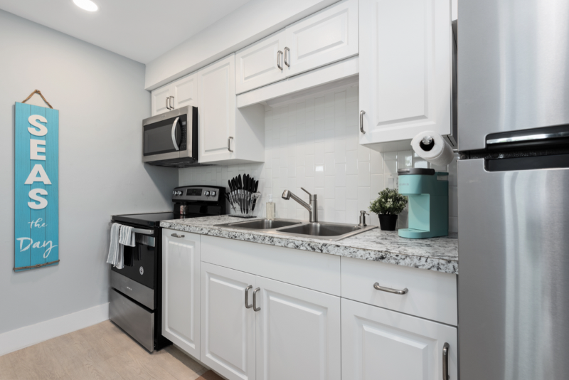 176 Trinidad St - Photo 5 of 10