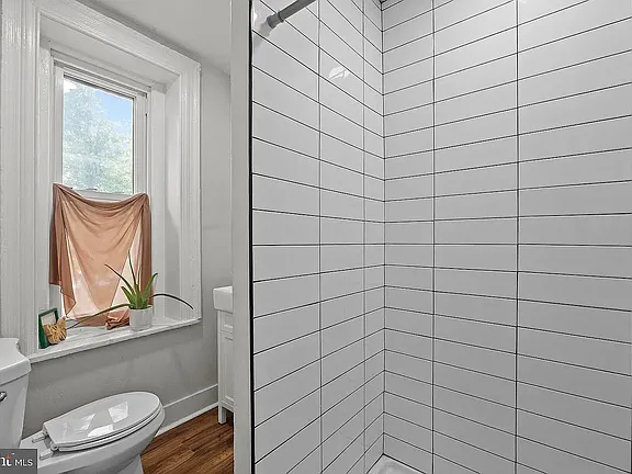 400 E Vernon Rd #11 - Photo 5 of 15