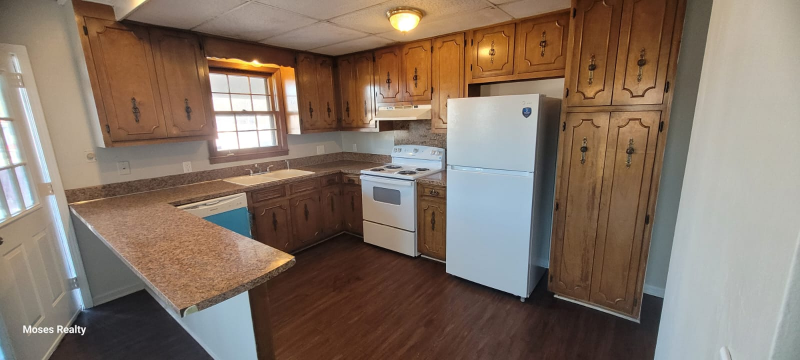 1603 N Main St #B - Photo 4 of 10