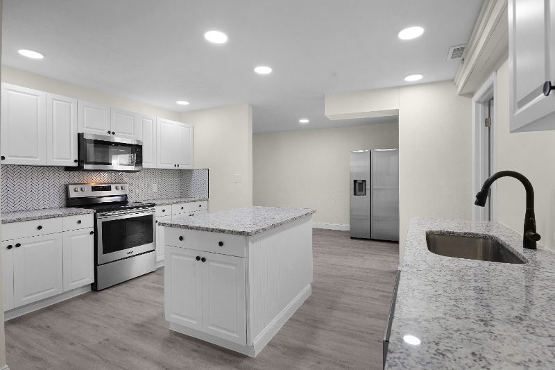 2225 Aldridge Ave #1 - Photo 6 of 9