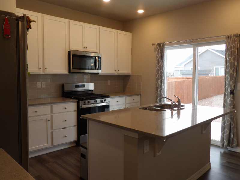 10722 Rolling Mesa Dr - Photo 7 of 20