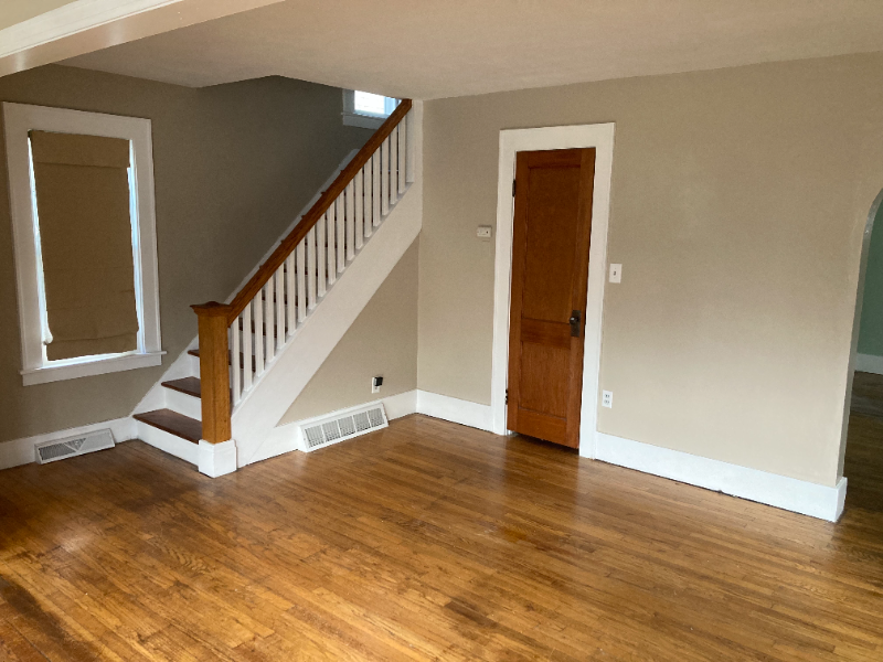 305 Stafford Ave - Photo 5 of 13