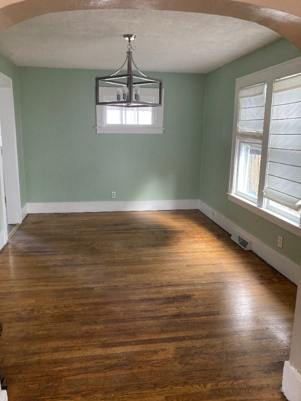 305 Stafford Ave - Photo 6 of 13