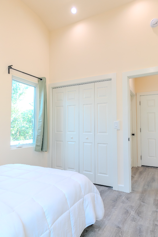 1009 Arlington Ave - Photo 2 of 15