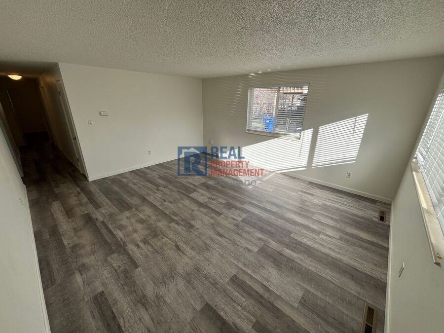 1312 17th Ave - Photo 2 of 9