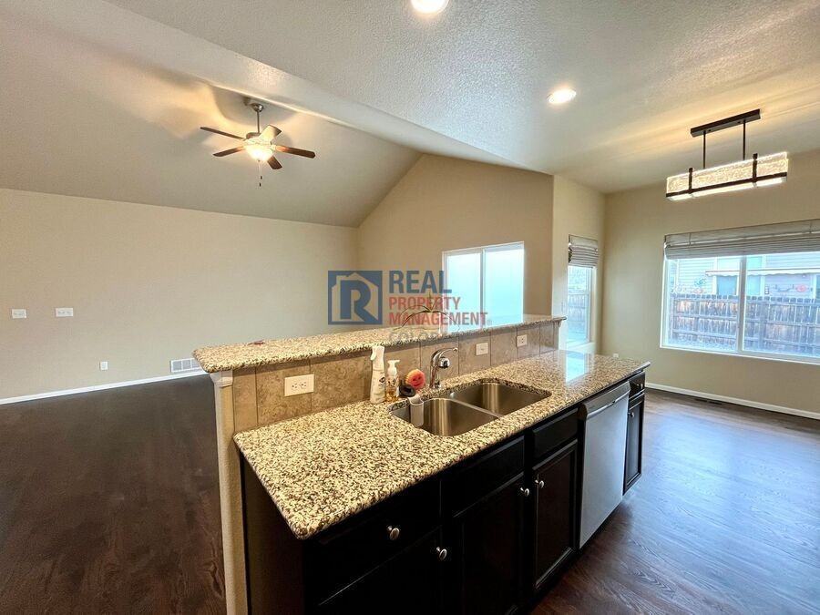 8107 Chasewood Loop - Photo 5 of 26