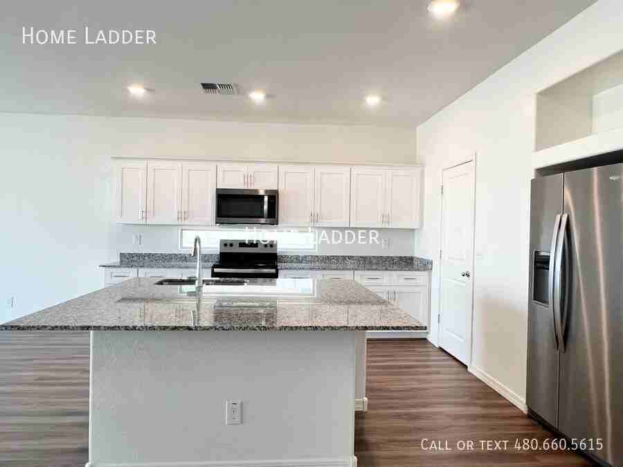 1652 W Aztec Dr - Photo 6 of 25