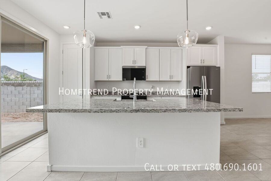 4257 W Lisa Ln - Photo 3 of 28