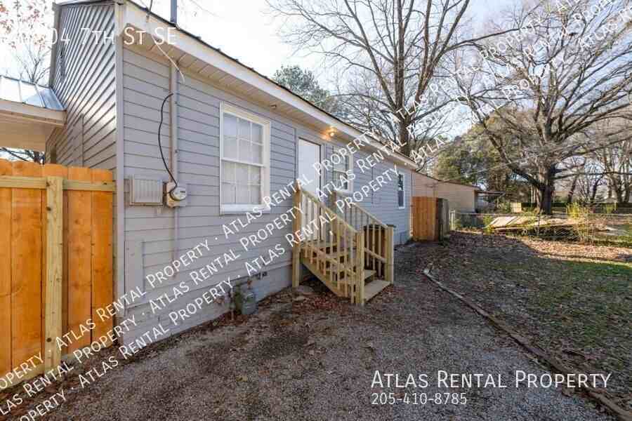 1804 7th St Se - Photo 4 of 21