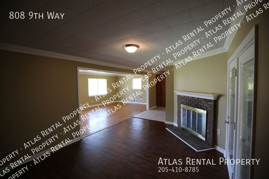 808 9th Way - Photo 7 of 32