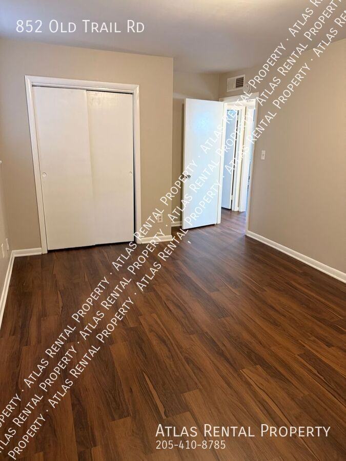 852 Old Trail Rd - Photo 4 of 10