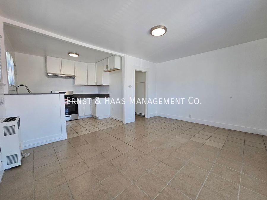 1468 Alamitos Ave - Photo 3 of 12