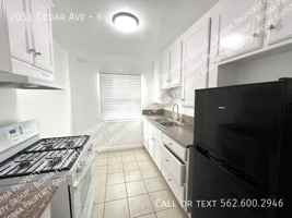 featured image of 2051 Cedar Ave #6