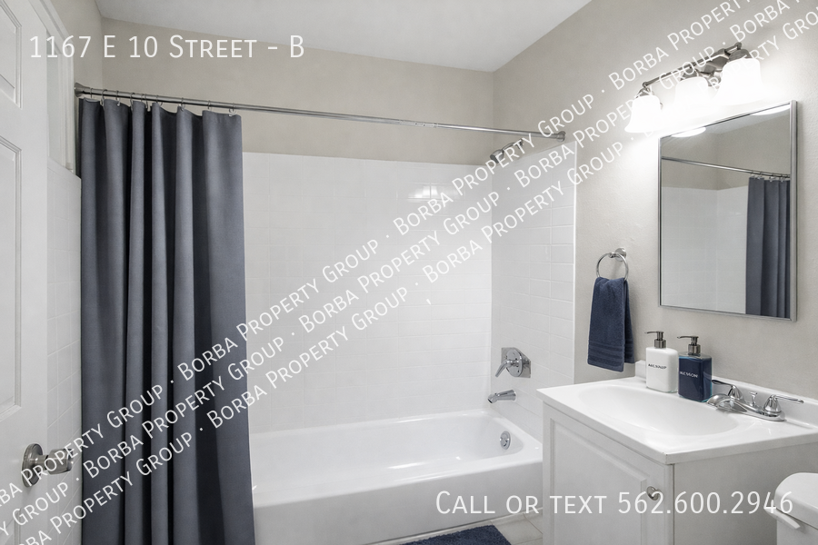 1167 E 10th St #B - Photo 4 of 6