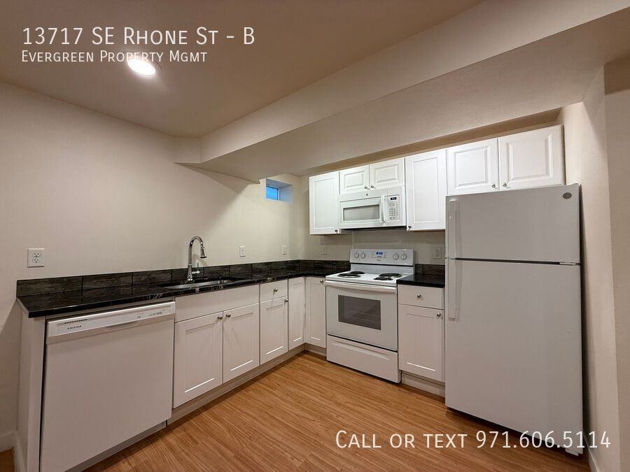 13717 Se Rhone St #B - Photo 5 of 28